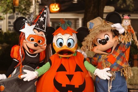 Disneyland w Paryżu karnawał na wyspach kanaryjskich