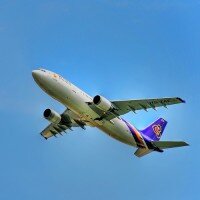 bilety lotnicze: tanie i regularne linie lotnicze